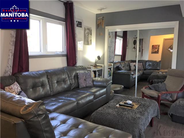 Property 86 Newton Ave img1