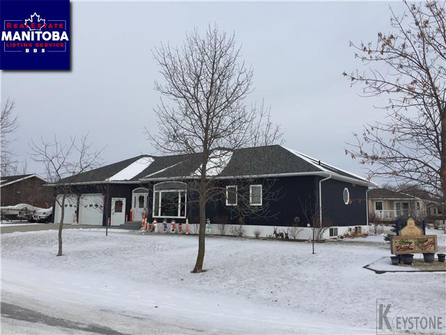 Property 677 Mcdonald Bay img1