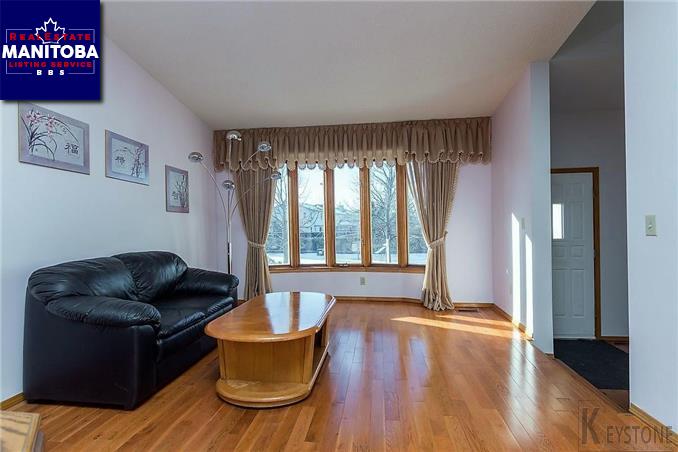 Property 62 Foxmeadow Dr img1