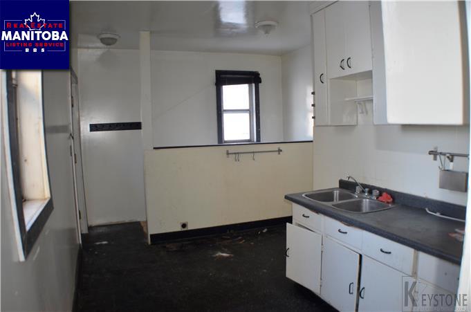 Property 663 Atlantic Ave img1