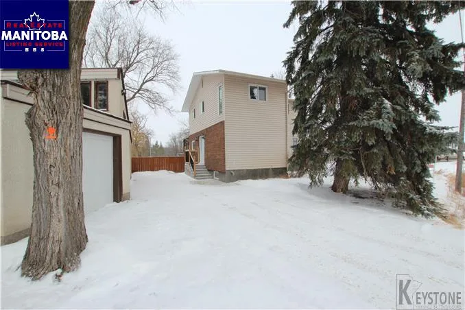 211 Forbes Rd
