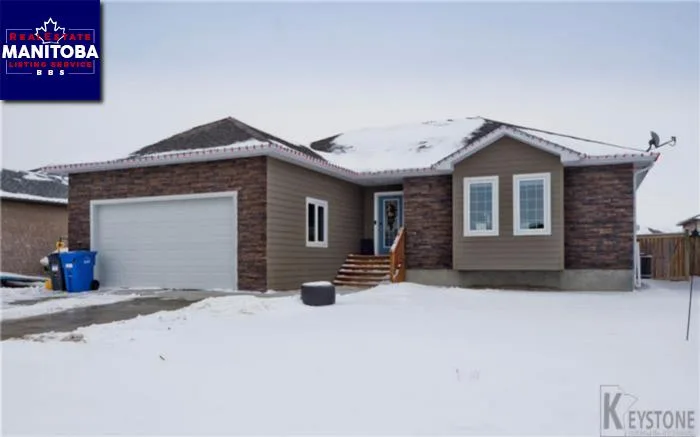 30 Kirkdale Dr, Niverville