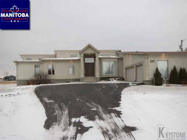 Property 257 Moore Rd Main image