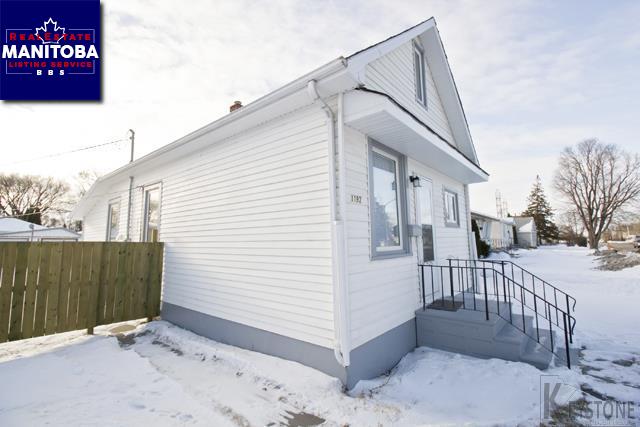 Property 1192 Mountain Ave img1