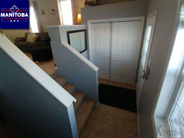 Property 67 Whitby Cr img1