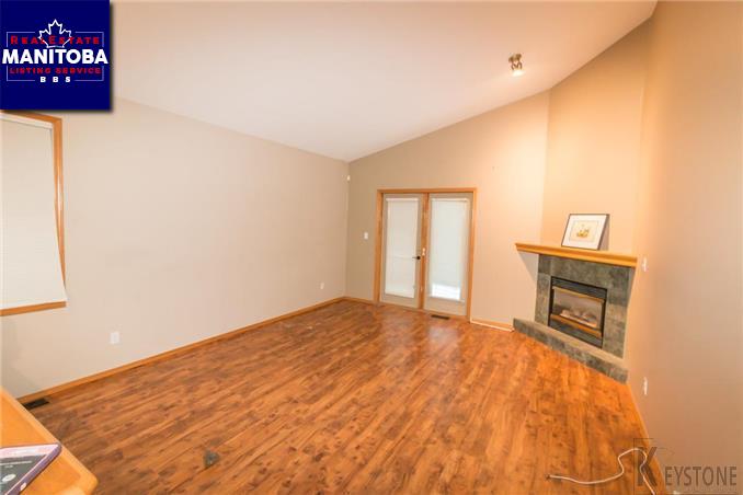 Property 87 Firbridge Cr img1