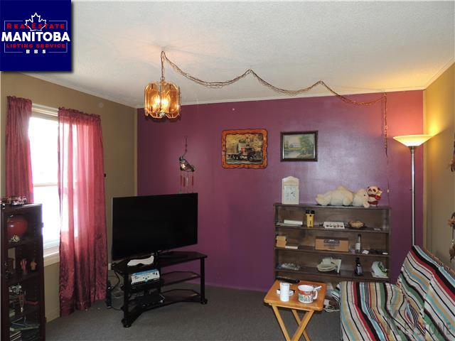 Property 1111 Rosemount Ave img1