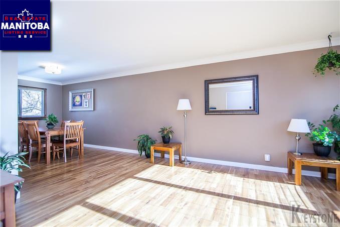 Property 335 Foxdale Ave img1