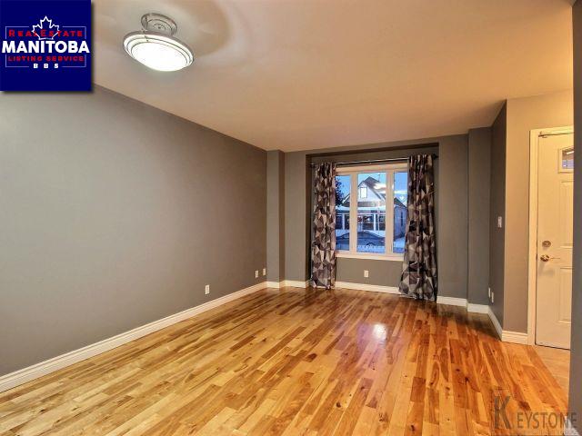 Property 1450 Elgin Ave W img1