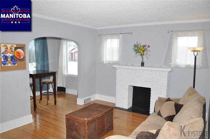Property 1326 Downing St img1