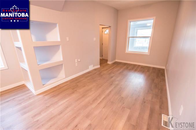 Property 543 Redwood Ave img1