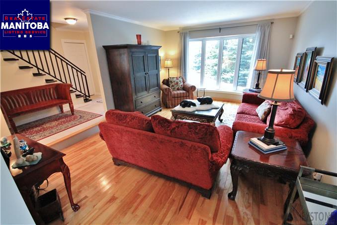 Property 3 Oakes Bay img1