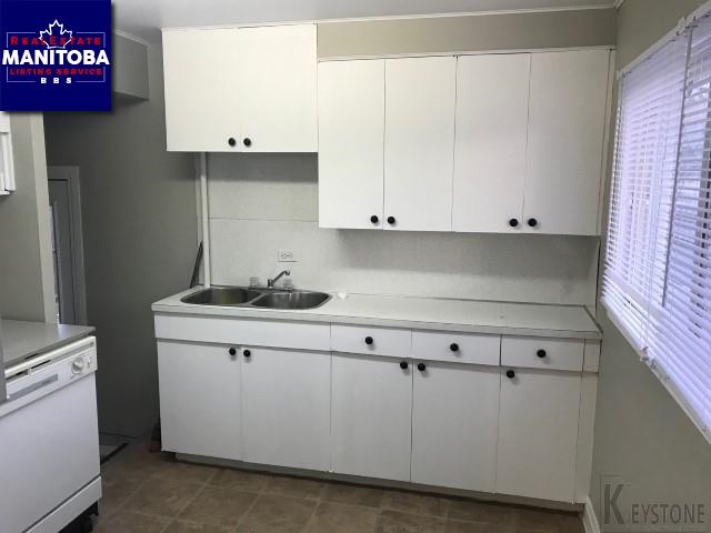 Property 135 4th St img1