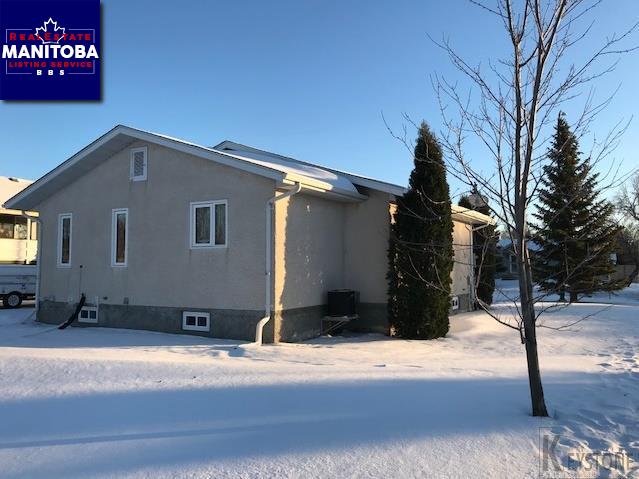 Property 1 Meadowood Pl img1