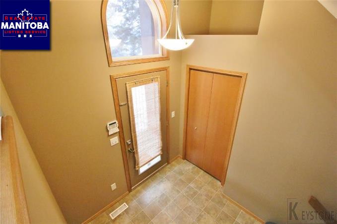 Property 279 Poplar Ave img1