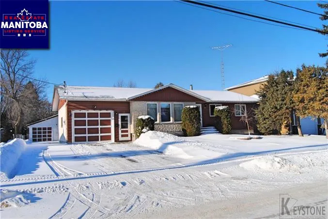415 Fourth St N, Beausejour