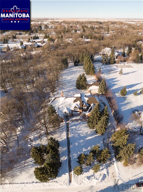 Property 95 Burr Oak Bay img1