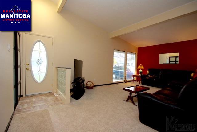 Property 97 Carberry Cr img1