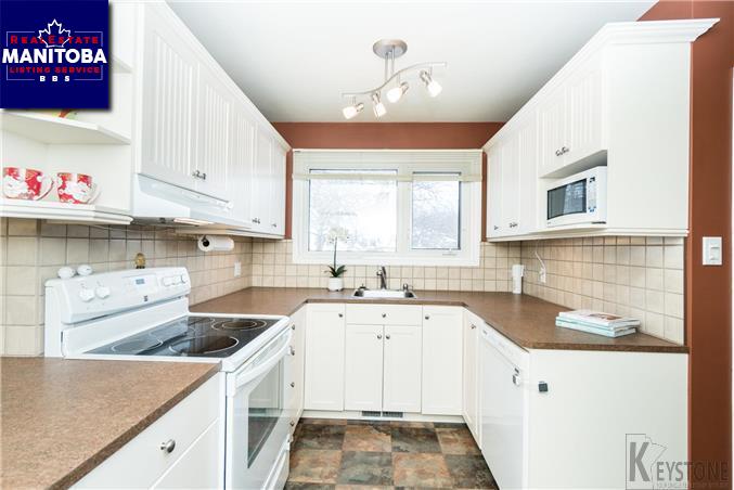 Property 129 Moore Ave img1