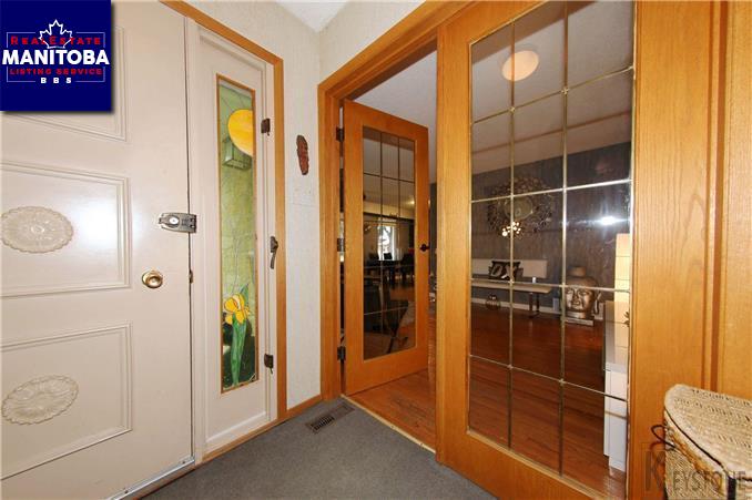 Property 2 Traynor Bay img1