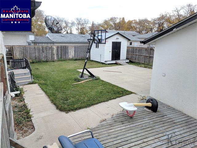 Property 39 Lowery Bay img1