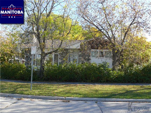 Property 323 Bignell Ave Main image