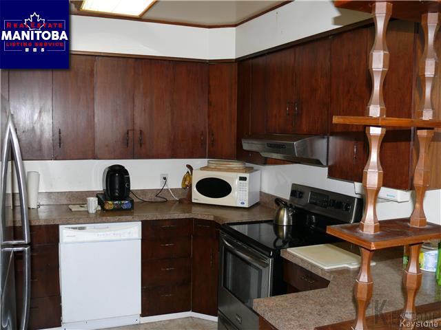 Property 323 Bignell Ave img1