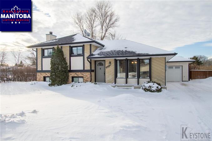 Property 440 Giesbrecht St img1