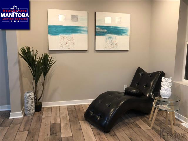 Property 1043 Burrows Ave img1