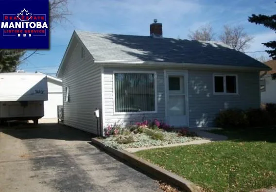 2 Bed House for Sale at 415 Manchester Ave, Selkirk, MB - MLS® #1801369