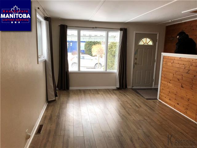 Property 205 Toronto Ave img1