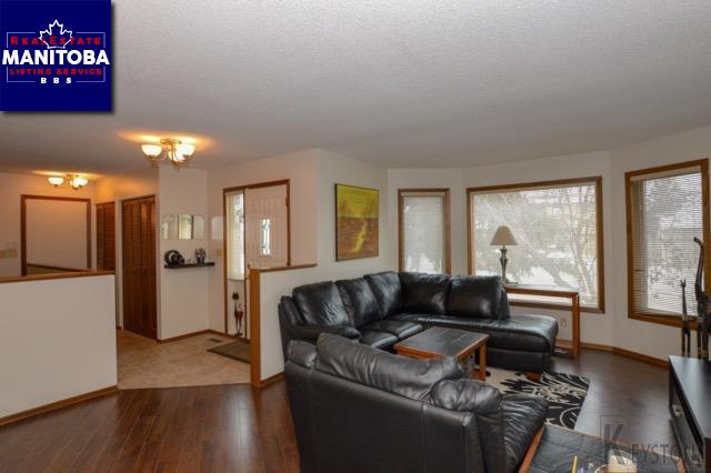 Property 35 Southborough Key img1