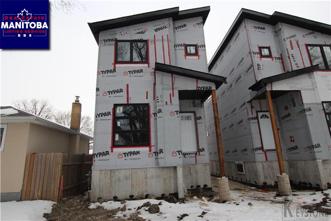 Property 387 Roberta Ave Main image