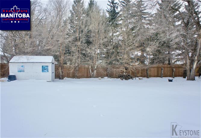 Property 9 Lions Way img1