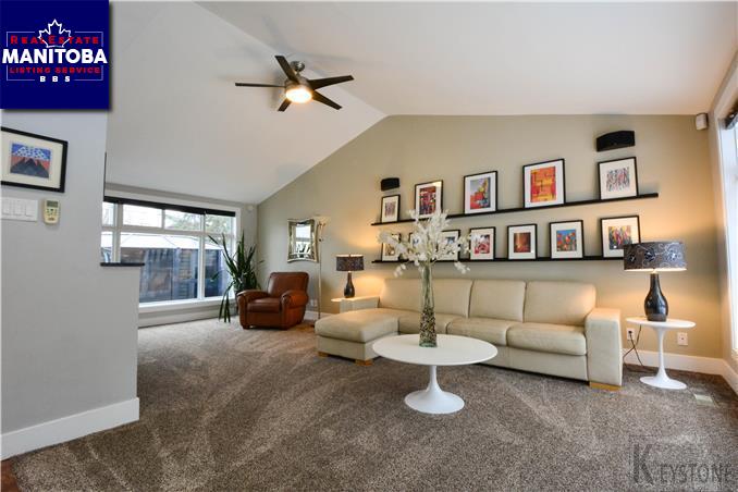 Property 34 Hemlock Pl img1