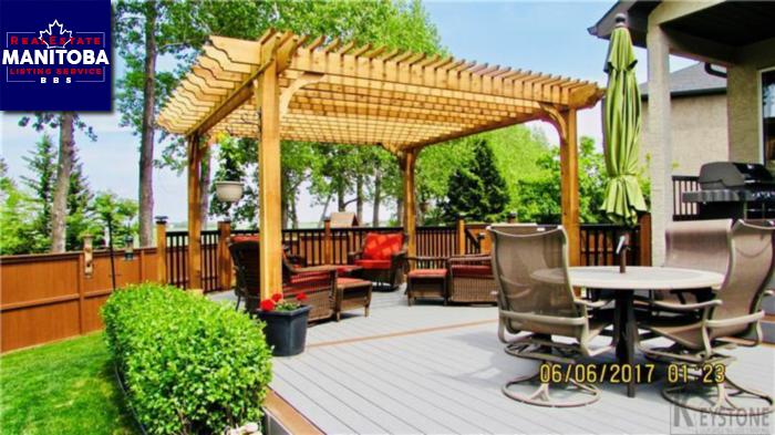 Property 17 Rossmere Cr img1