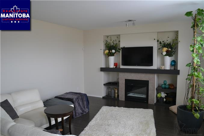 Property 14 Clara Demarchi Pl img1