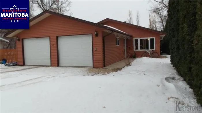 5 Bed House for Sale at 212 Victoria St, Winkler, MB - MLS® #1801770