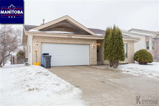 234 Point West Dr, Winnipeg