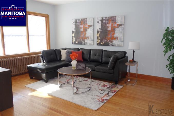 Property 411 Machray Ave img1