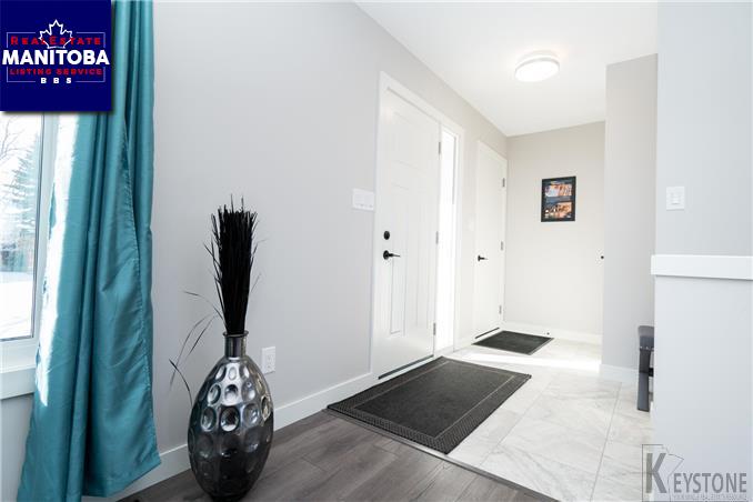 Property 827 Knowles Ave img1