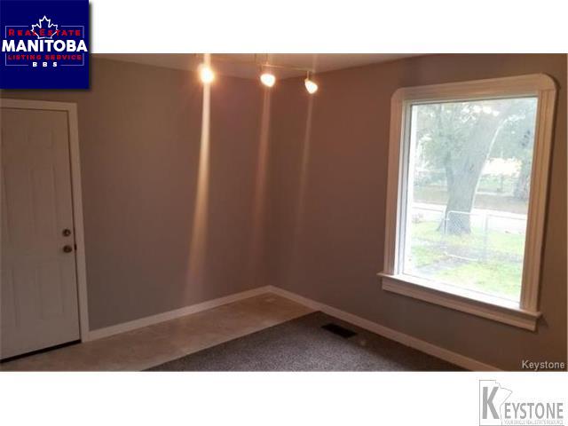 Property 357 Boyd Ave img1