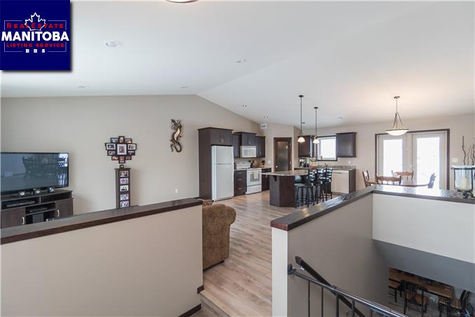 Property 18 Creek St img1