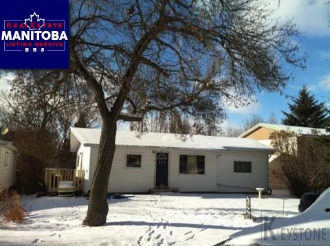 321 Broadway St, Boissevain