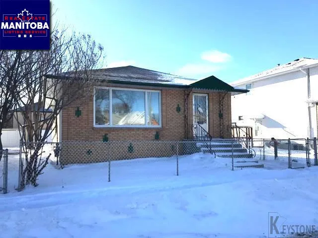 1076 Burrows Ave, Winnipeg