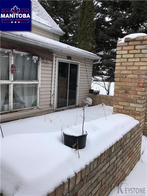 Property 108 Hossack Ave img1