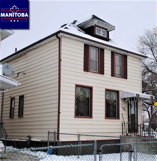 331 Harbison Ave, Winnipeg