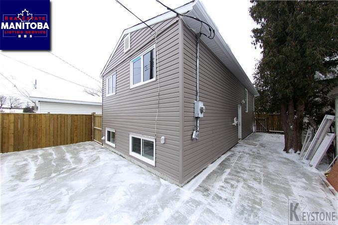 Property 940 Minto St img1