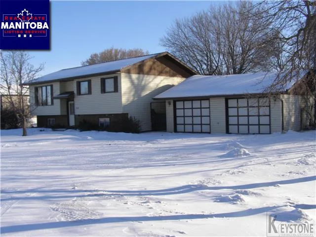 2 Bed House for Sale at 135 Oxcart Trl W, Oak Lake, MB - MLS® #1802892