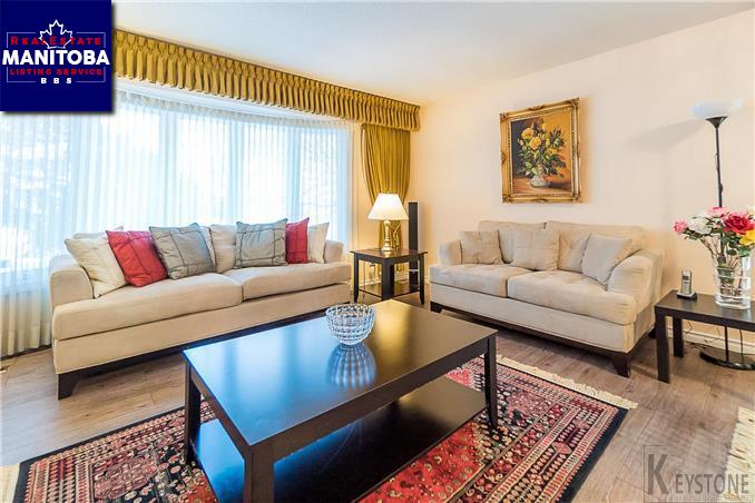 Property 46 Glenbrook Cr img1